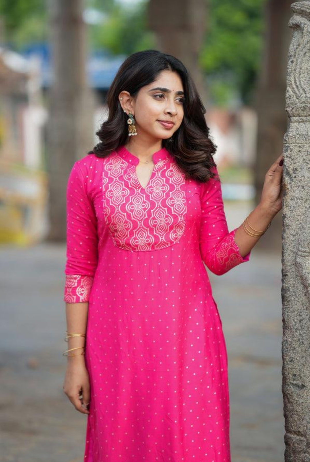 Oplus_131072 Trendy Pink Printed Ethnic Kurti for Women - Image 1