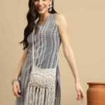 Elegant Black Vertical Stripe Kurta Pant Co-Ord Set (Sleeveless Ethnic Wear)l