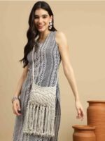 Elegant Black Vertical Stripe Kurta Pant Co-Ord Set (Sleeveless Ethnic Wear)l